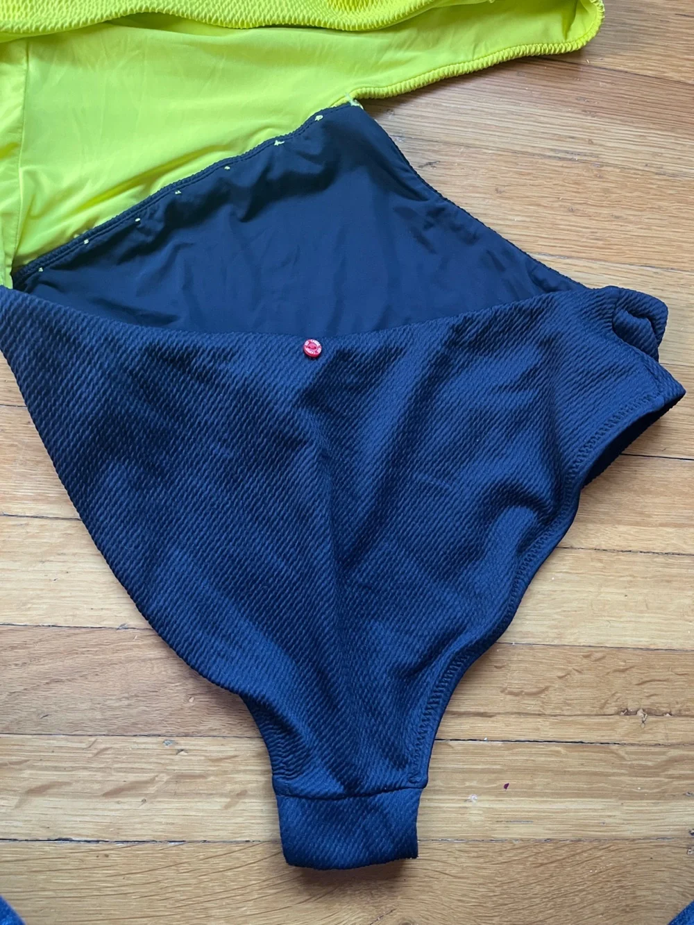 Red Carter cutout monokini bikini M 8 navy chartreuse textured buttons swimsuit